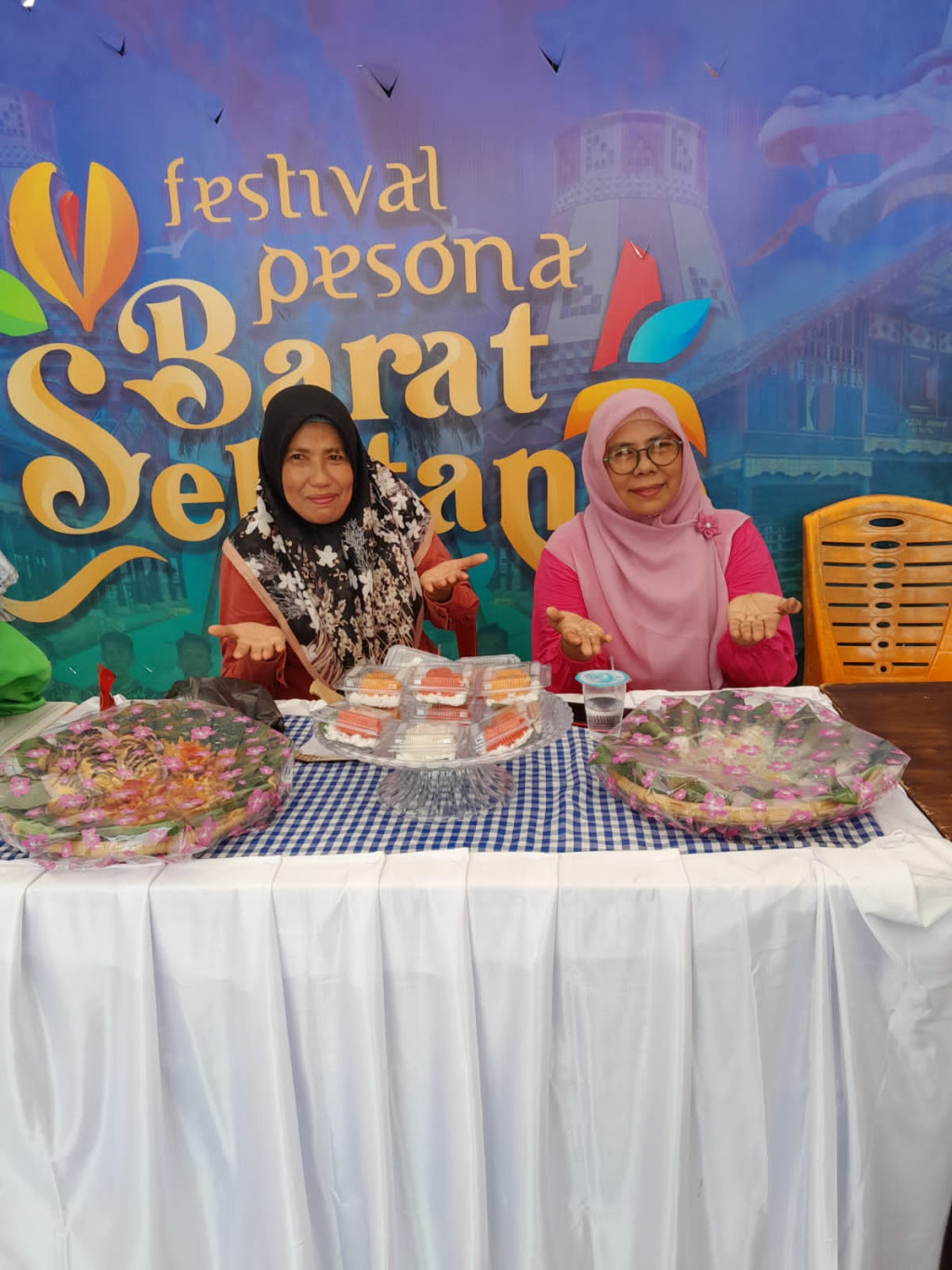 Kue Basah Hasil Home Industri, yang Ikut Serta Dalam Festival Pesona Barat Selatan